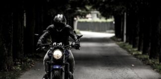 Safety Tips for Riding a Motorcycle in Houston, TX