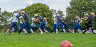 Super Bowl Picks – Patrick Mahomes and the Kansas City Chiefs men playing football