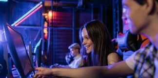 How to Play Well at CS Go Jackpot A Girl Smiling while Playing a Game