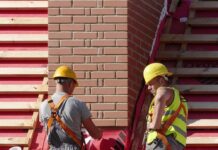 How to Find the Best Flat Roofing Contractors for Your Project